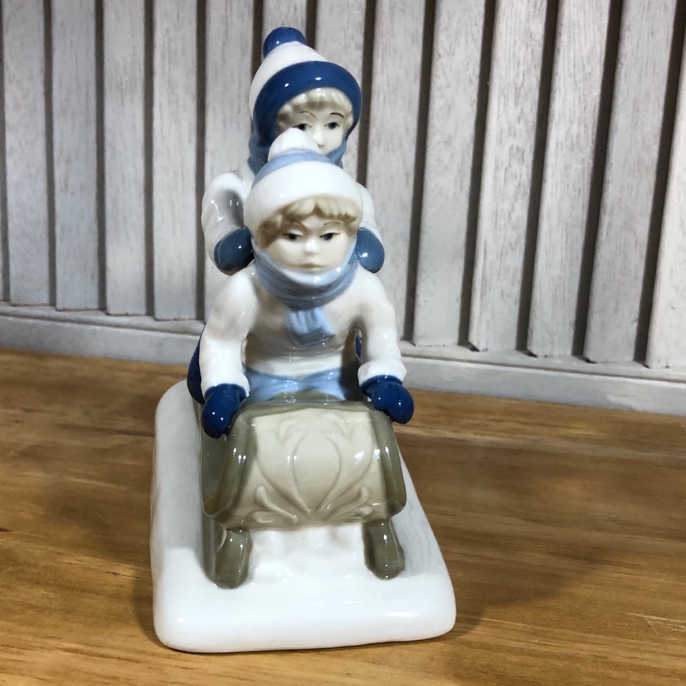 Vintage 1992 Paul Sebastian Kids Sledding Figurine